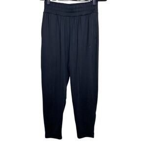 Nike Dri-Fit Black Elastic Waist Tapered Pant Medium